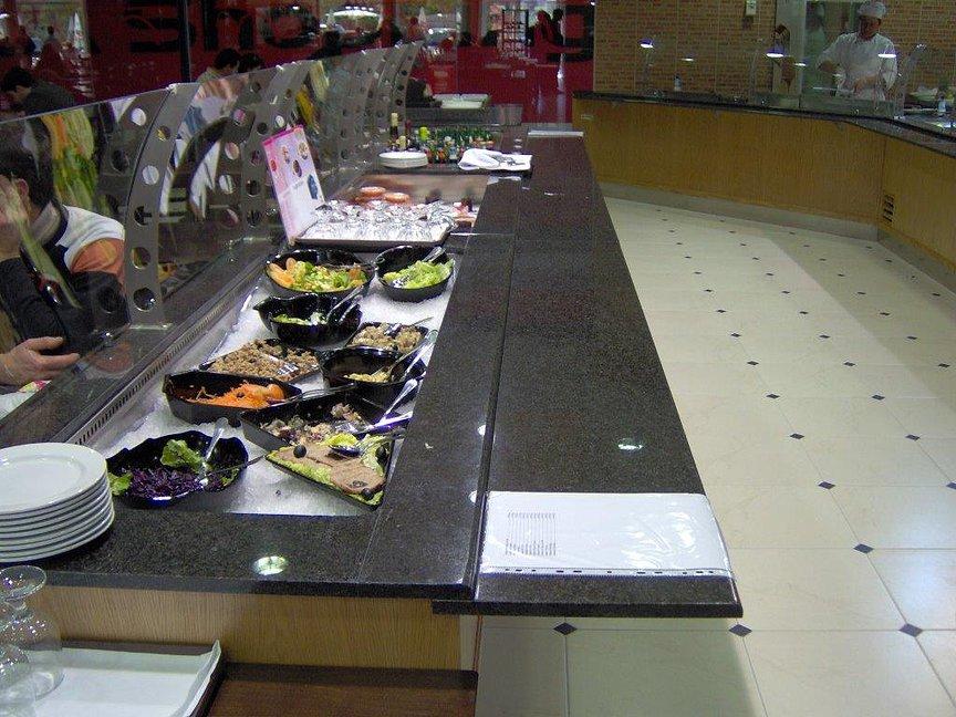 Buffets refrigerados com e sem placa de gelo